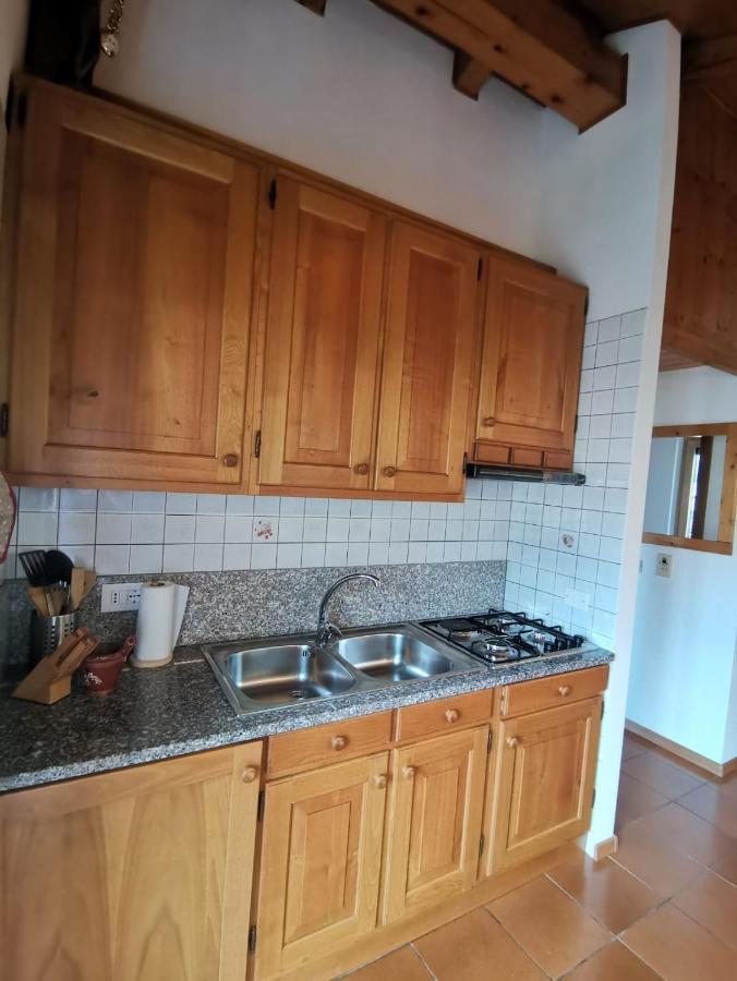شقة Mansarda A Carciato, Trilocale In Montagna ديمارو المظهر الخارجي الصورة