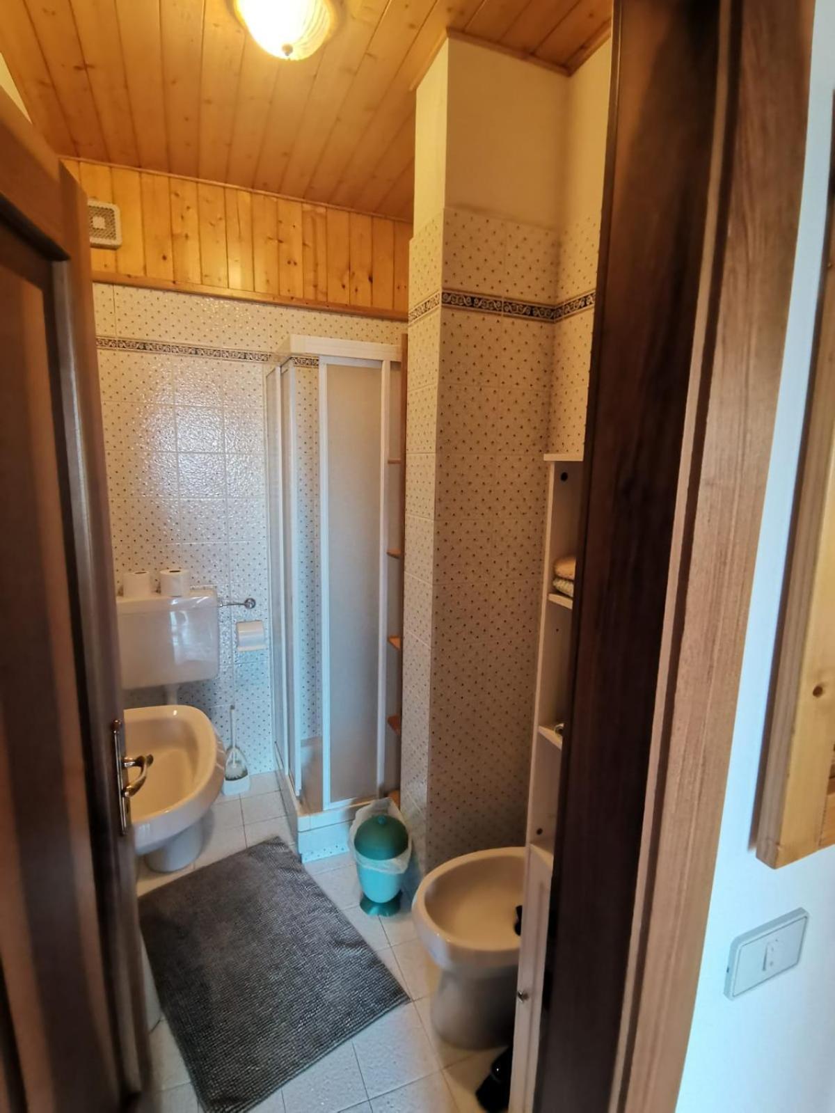 شقة Mansarda A Carciato, Trilocale In Montagna ديمارو المظهر الخارجي الصورة